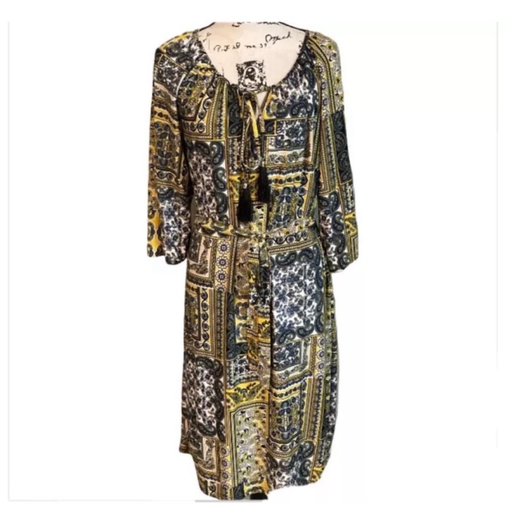 Mile Gabrielle Women's Retro 70s Style Print
Belted Stretch Dress 2X
